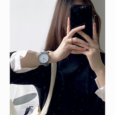 Καθημερινό ρολόι με δερμάτινο λουράκι - δύο χρώματα