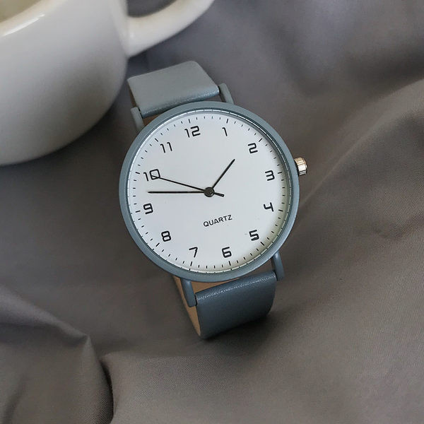 Καθημερινό ρολόι με δερμάτινο λουράκι - δύο χρώματα