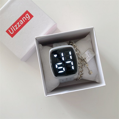 Ηλεκτρονικό ρολόι σε πολλά χρώματα