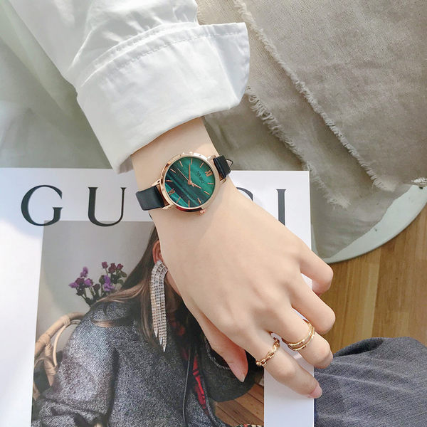 Γυναικείο ρολόι με έγχρωμο καντράν