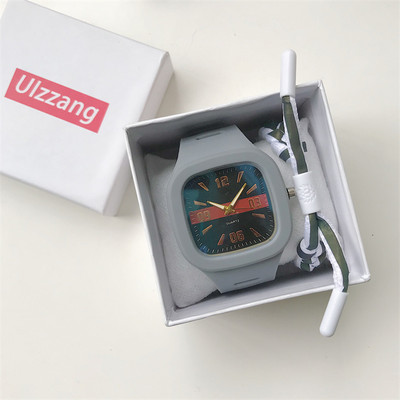 Γυναικείο ρολόι με λουράκια σιλικόνης