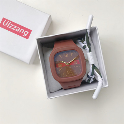 Γυναικείο ρολόι με λουράκια σιλικόνης