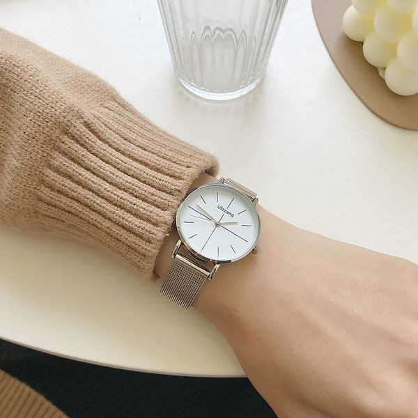 Γυναικείο αδιάβροχο ρολόι με μεταλλικό λουράκι