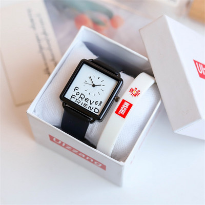 Γυναικείο ρολόι από οικολογικό δέρμα με επιγραφή και τετράγωνο σχήμα