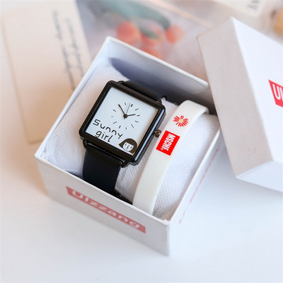 Γυναικείο ρολόι από οικολογικό δέρμα με επιγραφή και τετράγωνο σχήμα