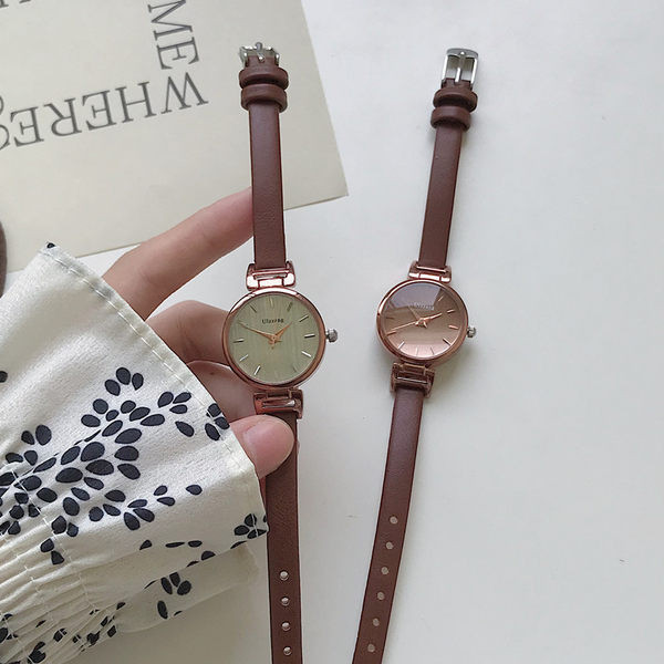 Στρογγυλό ρολόι με λουράκι από έκο δέρμα σε πολλά χρώματα