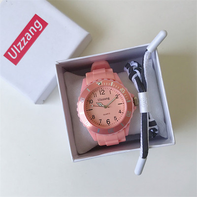 Γυναικείο ρολόι με λουράκι σιλικόνης