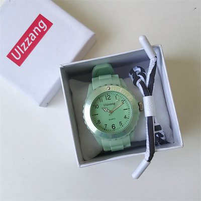 Γυναικείο ρολόι με λουράκι σιλικόνης