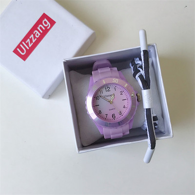 Γυναικείο ρολόι με λουράκι σιλικόνης