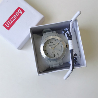 Γυναικείο ρολόι με λουράκι σιλικόνης