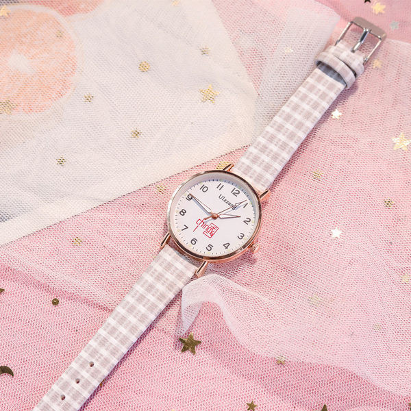 Γυναικείο  ρολόι με επιγραφή