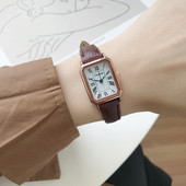 Uus mudel kunstnahast rihmaga naiste käekell