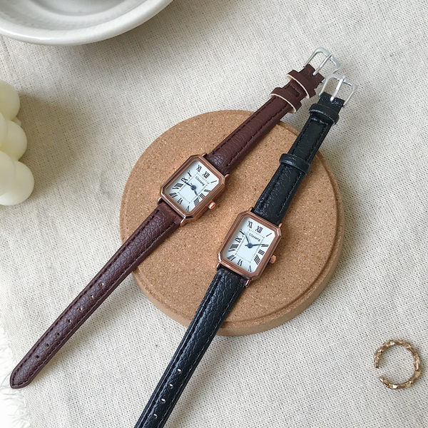 Uus mudel kunstnahast rihmaga naiste käekell