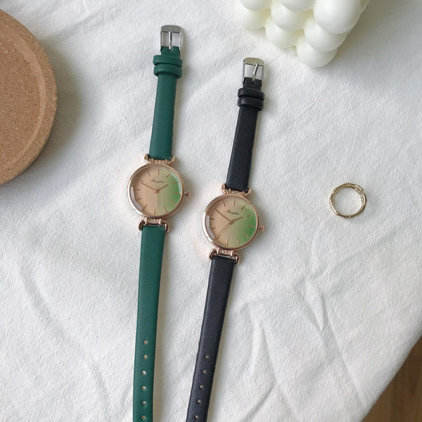 Värvilise sihverplaadiga naiste käekell - kaks suurust