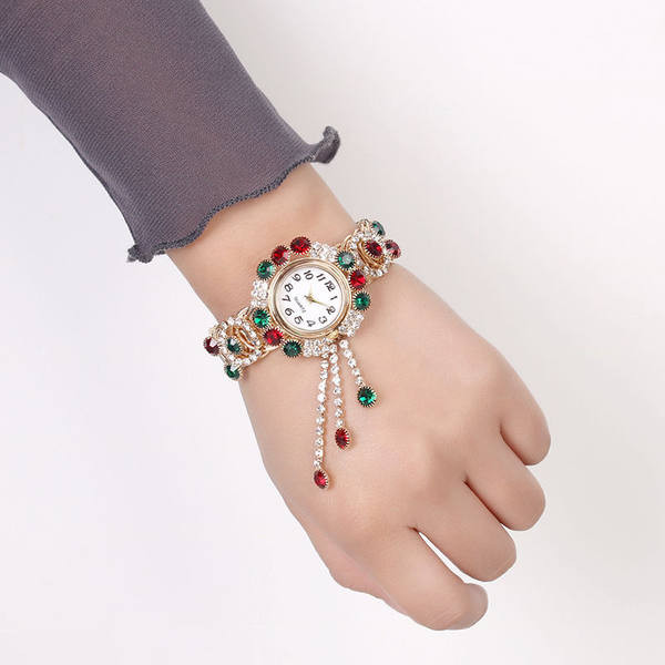 Μοντέρνο γυναικείο ρολόι βραχιόλι με διακοσμητικές πέτρες