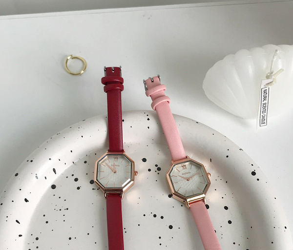 Moodne kunstnahast naiste käekell