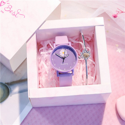 Moodne nahkrihmaga käekell - mitut värvi