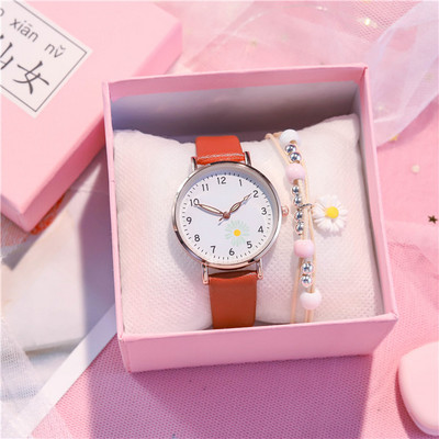 Moodne nahkrihmaga käekell - mitut värvi