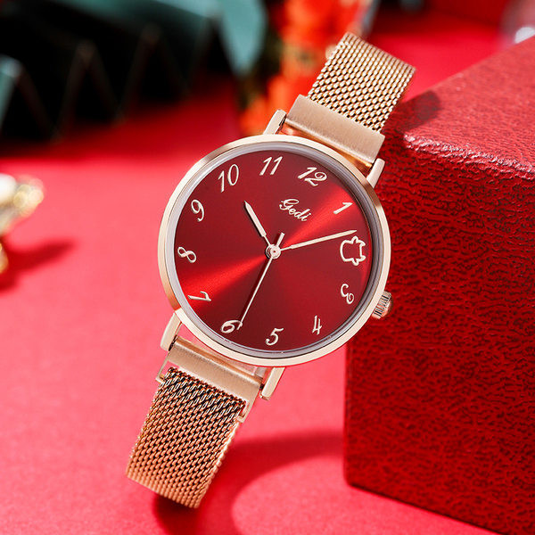 Ümara kujuga naiste käekell