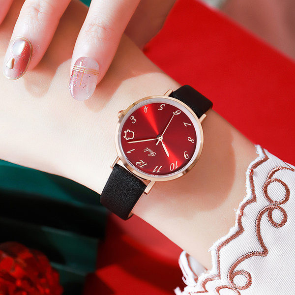 Ümara kujuga naiste käekell