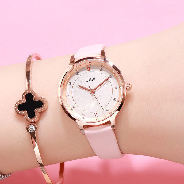 Moodne ümara kujuga naiste käekell