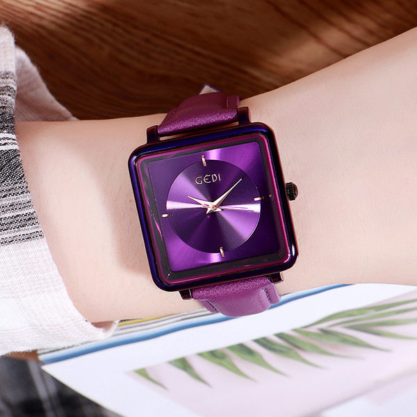 Naujas moteriško kvadratinio laikrodžio modelis – kelių spalvų