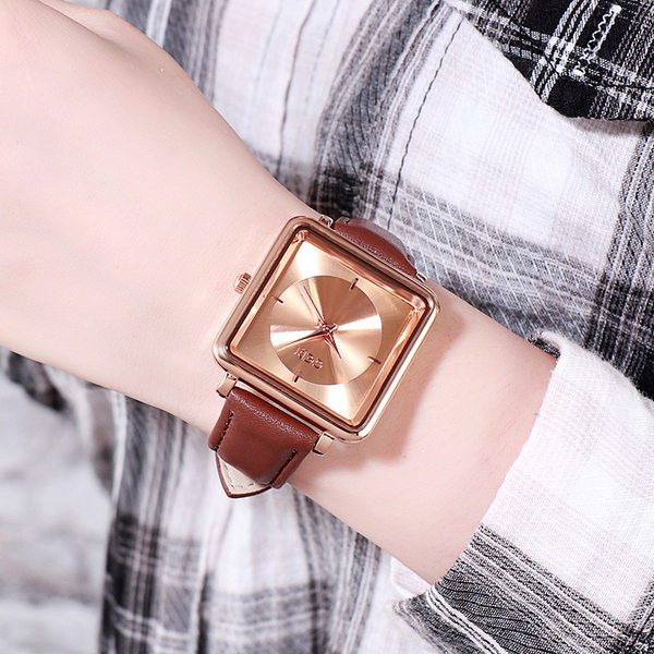 Naujas moteriško kvadratinio laikrodžio modelis – kelių spalvų