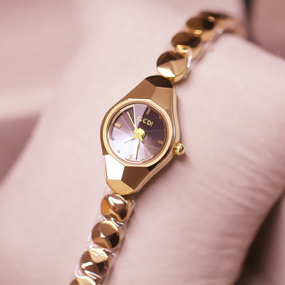 Naiste käevõru kell uus mudel