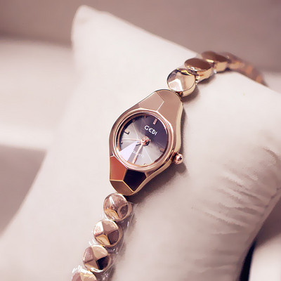 Naiste käevõru kell uus mudel