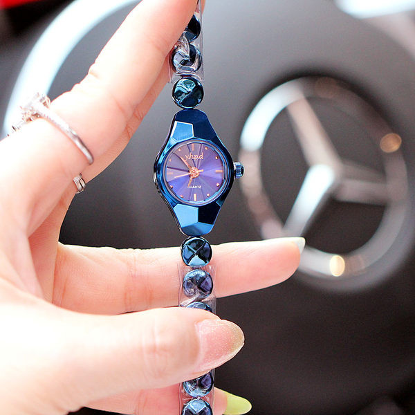 Naiste käevõru kell uus mudel