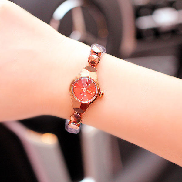 Naiste käevõru kell uus mudel