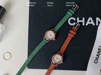 Καθημερινό ρολόι με δερμάτινο λουράκι για γυναίκες