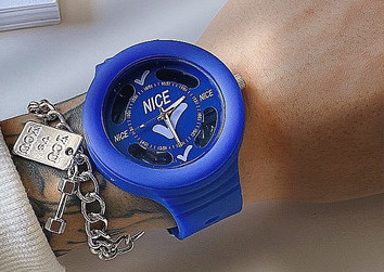 Στρογγυλό ρολόι για άνδρες και γυναίκες