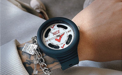 Στρογγυλό ρολόι για άνδρες και γυναίκες