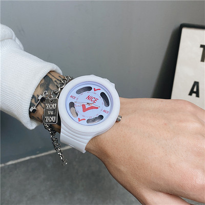 Στρογγυλό ρολόι για άνδρες και γυναίκες