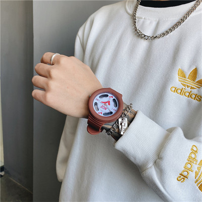 Στρογγυλό ρολόι για άνδρες και γυναίκες