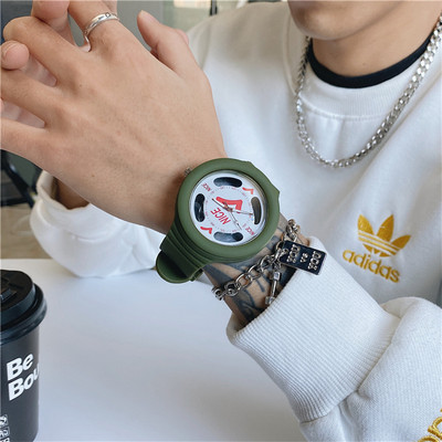 Στρογγυλό ρολόι για άνδρες και γυναίκες