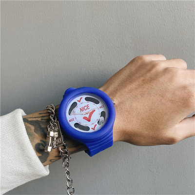 Στρογγυλό ρολόι για άνδρες και γυναίκες