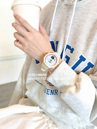 Veekindel ümmarguse kujuga elektrooniline käekell