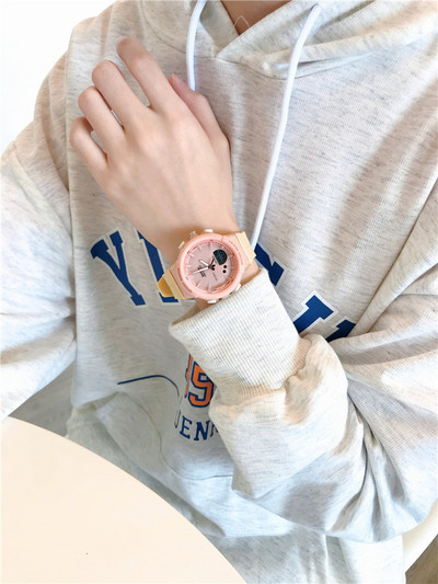 Veekindel ümmarguse kujuga elektrooniline käekell