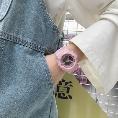 Γυναικείο αθλητικό ρολόι με λουράκι από καουτσούκ