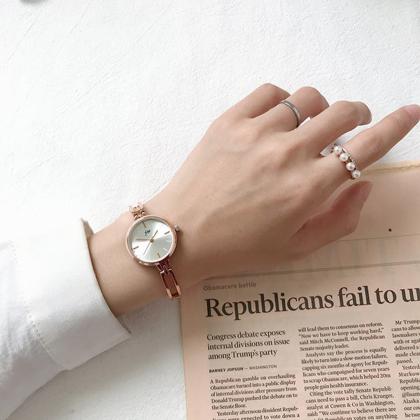 Moodne metallist ketiga naiste käekell - hõbedane ja kuldne värv