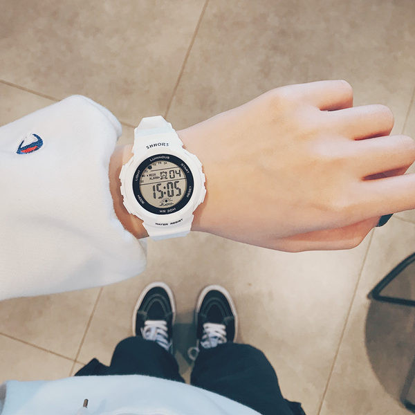 Γυναικείο ηλεκτρονικό ρολόι με σιλικόνης