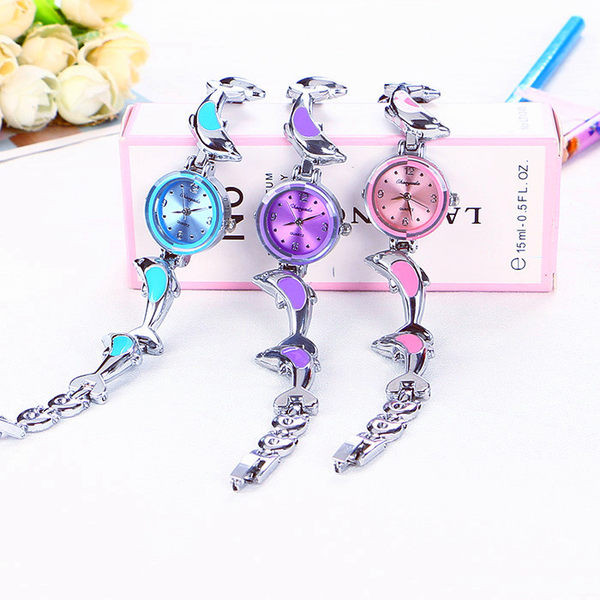 Γυναικείο ρολόι με στρογγυλό σχήμα - ασημί χρώμα