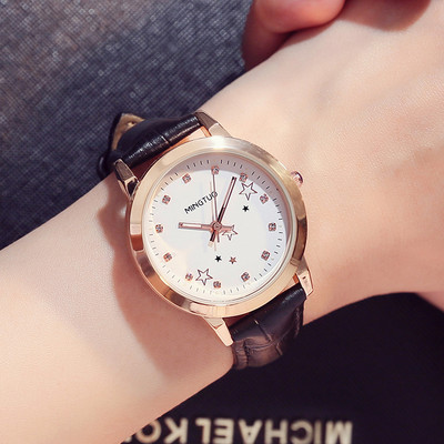 Naiste helendav käekell kunstnahast rihmaga