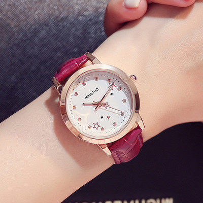 Naiste helendav käekell kunstnahast rihmaga