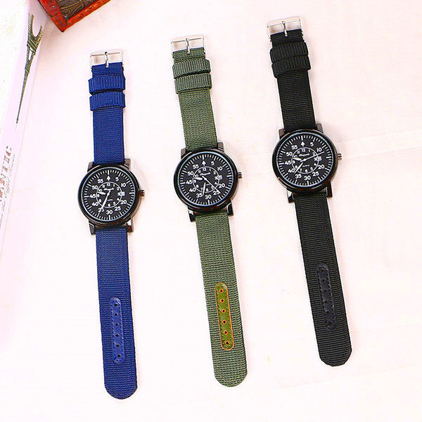 Muški kvarcni sat s tekstilnim remenom