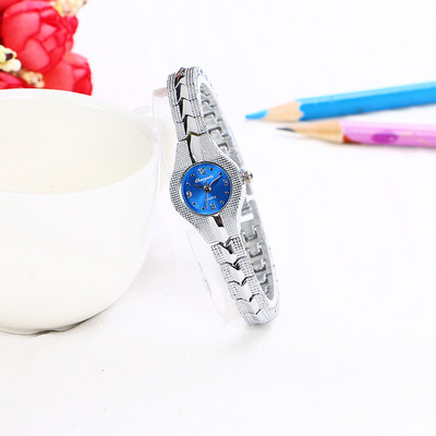 Γυναικείο ρολόι με μεταλλική αλυσίδα - ασημί και χρυσό χρώμα