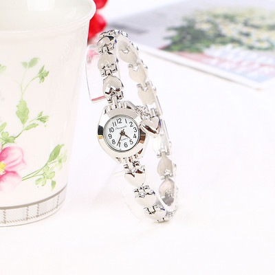 Λεπτό γυναικείο ρολόι τύπου βραχιόλι