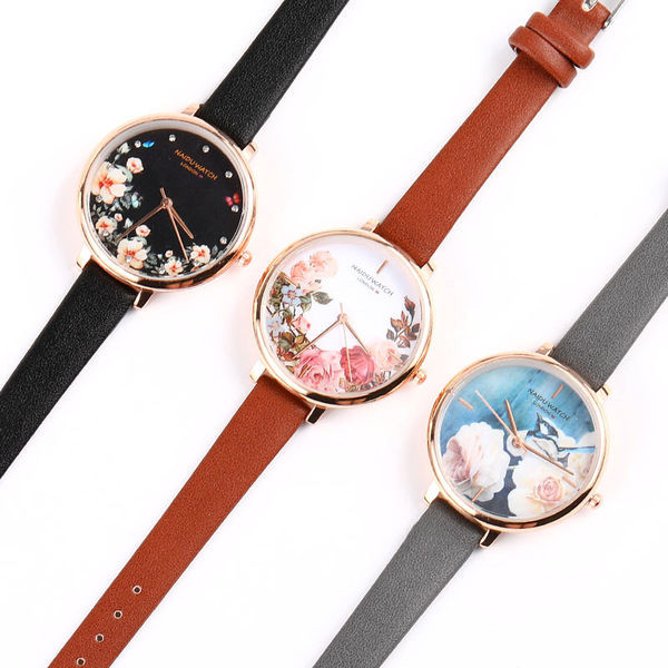 Naiste veekindel lilledega käekell